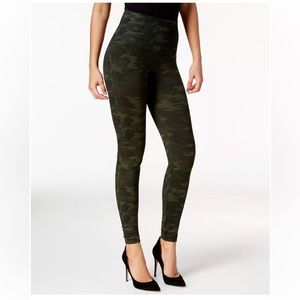 Spanx - Women’s Look At Me Now Cropped Leggings in Green Camo